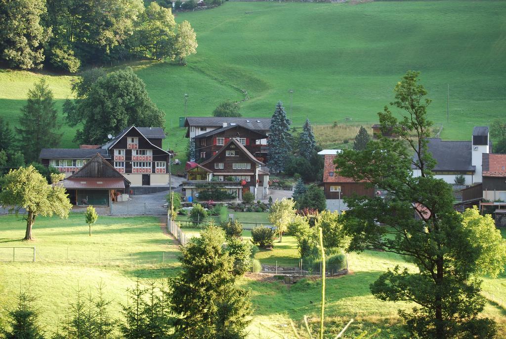 B&B Haus Zur Krone Oberriet Buitenkant foto