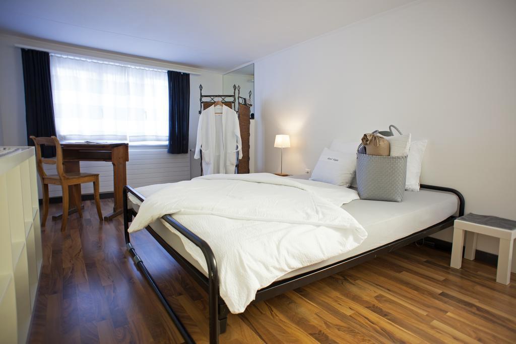 B&B Haus Zur Krone Oberriet Kamer foto